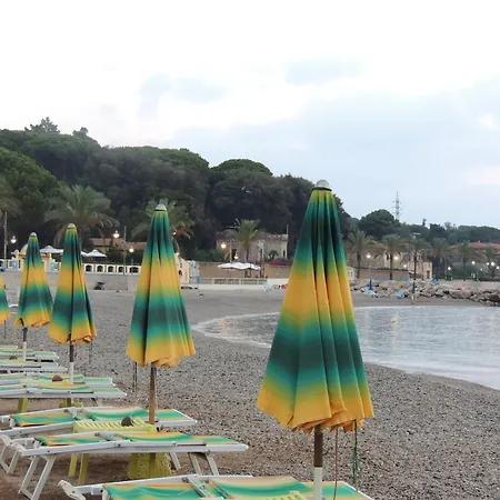 Castello Bellariva 아파트 카보